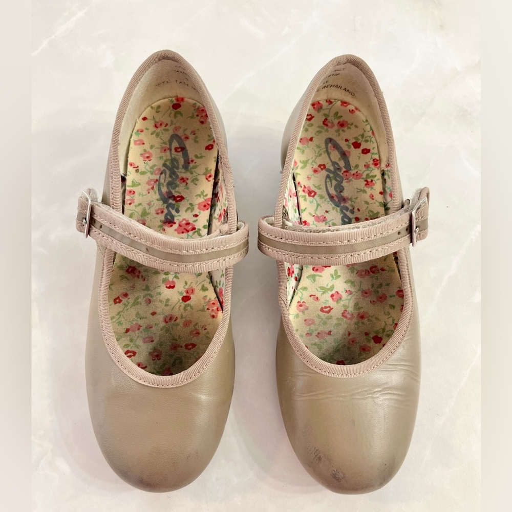 Capezio Child's VELCRO® Brand Buckle Mary Jane Tap Shoe 3800C Caramel Size 13M